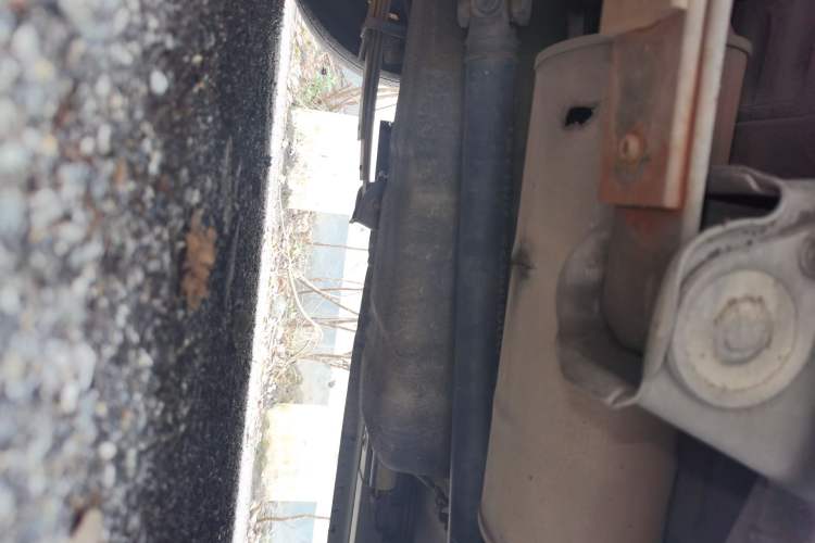 Used BAIC Weiwang M20 2014 1.5L Basic Version BJ415B Chassis Rear Right