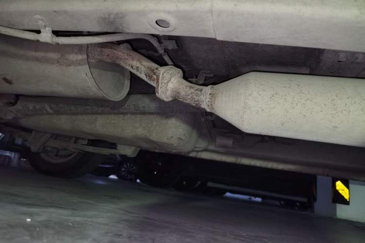 Used BAIC Weiwang M20 2014 1.5L Basic Version DAM15DL Chassis Rear Right