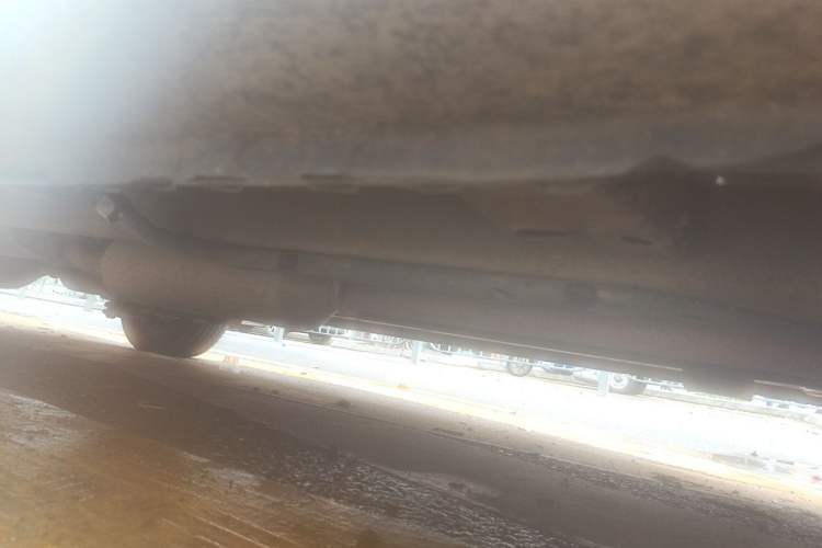Used BAIC Weiwang M20 2014 1.5L practical type BJ415A Chassis Rear Right