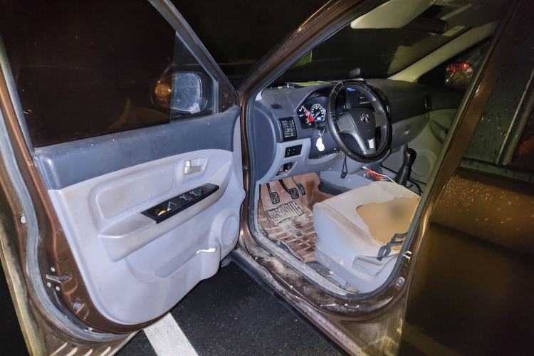 Used BAIC Weiwang M20 2014 1.5L practical type BJ415A Driver Seat
