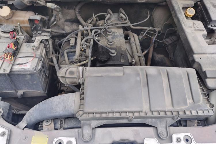 Used BAIC Weiwang M20 2014 1.5L Basic Version BJ415B Engine Bay