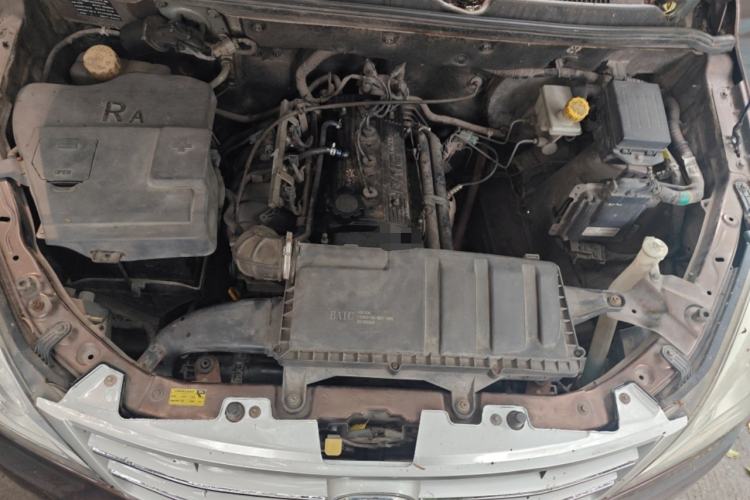 Used BAIC Weiwang M20 2014 1.5L practical type BJ415A Engine Bay