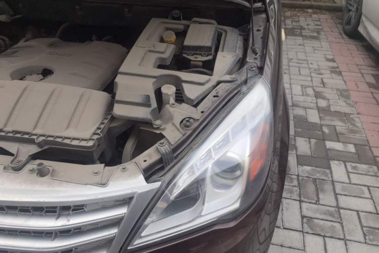 Used BAIC Weiwang M20 2014 1.5L practical type BJ415A Engine Bay Left