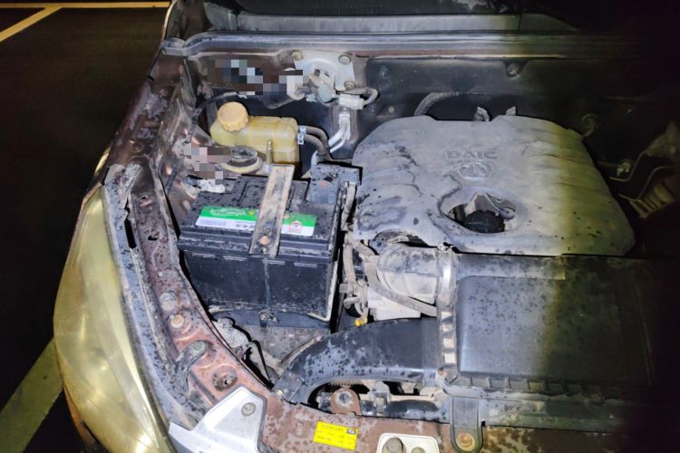 Used BAIC Weiwang M20 2014 1.5L practical type BJ415A Engine Bay Right
