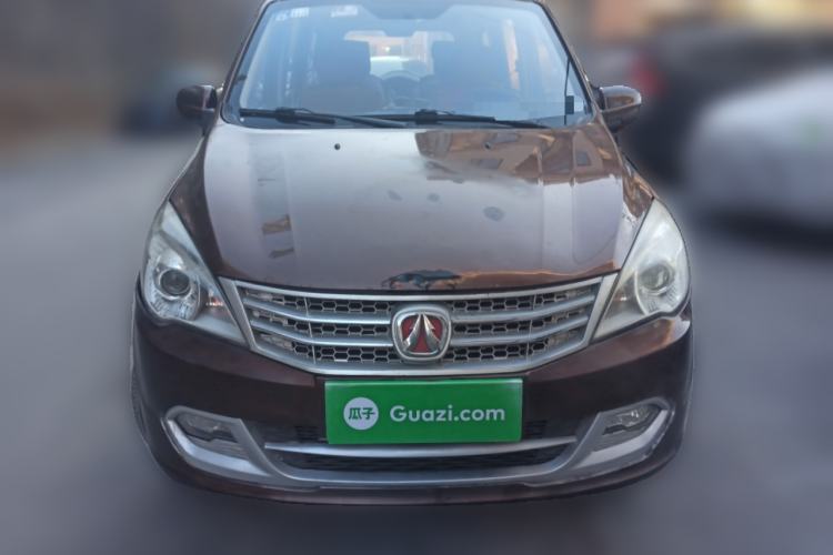 Used BAIC Weiwang M20 2014 1.5L Basic Version DAM15DL Front
