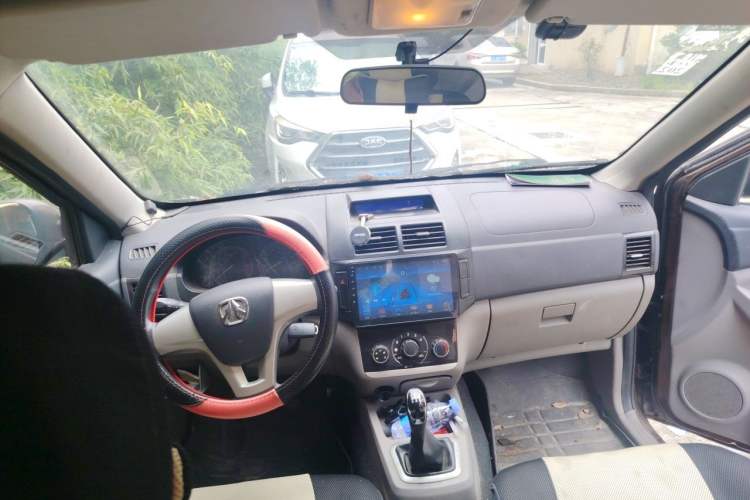 Used BAIC Weiwang M20 2014 1.5L practical type BJ415A Headliner