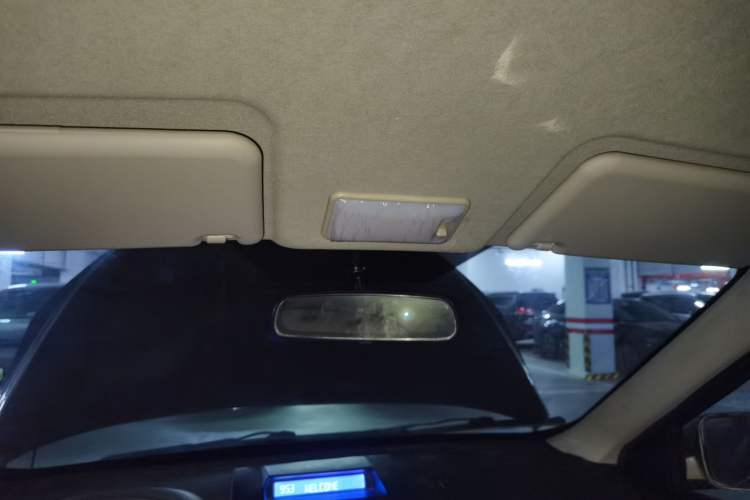 Used BAIC Weiwang M20 2014 1.5L Basic Version DAM15DL Headliner