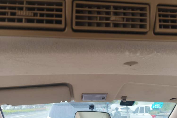 Used BAIC Weiwang M20 2014 1.5L Comfort version DAM15DL Headliner