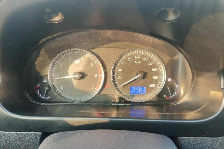 Used BAIC Weiwang M20 2014 1.5L Comfort Version BJ415B Instrument Cluster