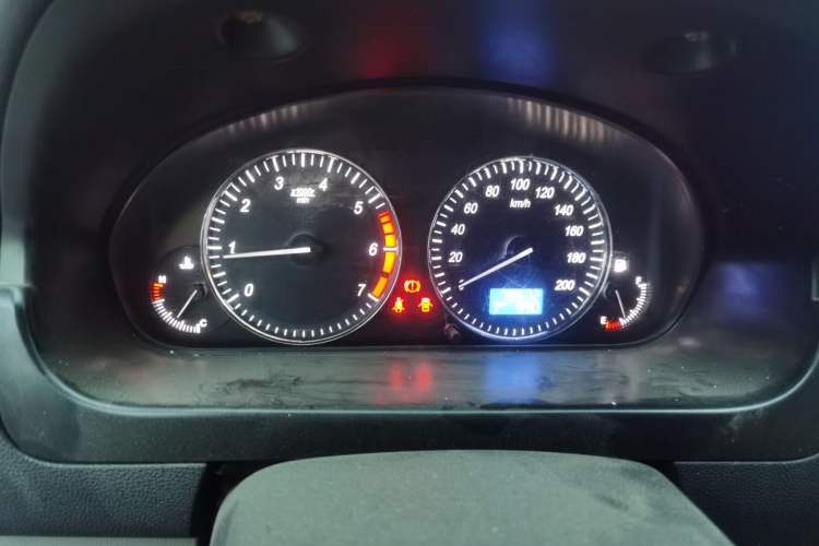 Used BAIC Weiwang M20 2014 1.5L practical type BJ415A Instrument Cluster