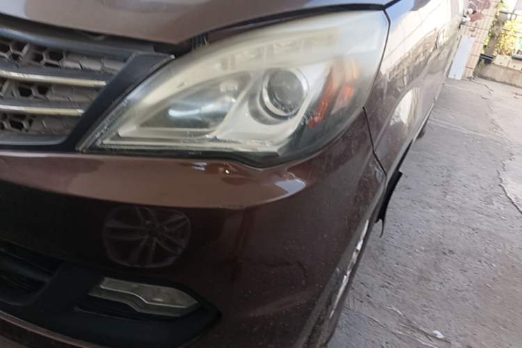Used BAIC Weiwang M20 2014 1.5L practical type BJ415A Left Front Headlight