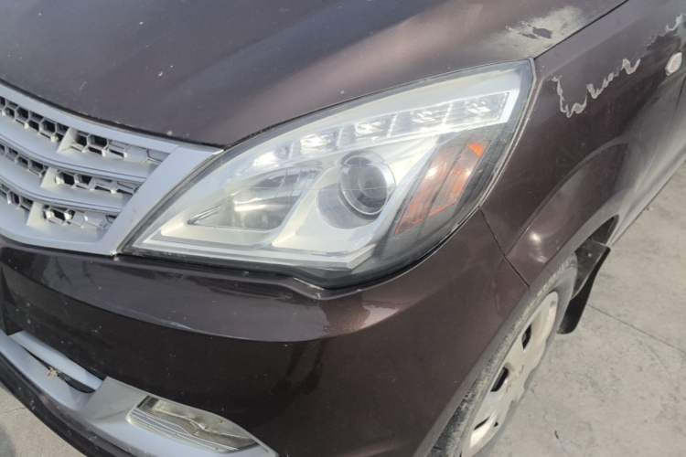 Used BAIC Weiwang M20 2014 1.5L practical type BJ415A Left Front Headlight