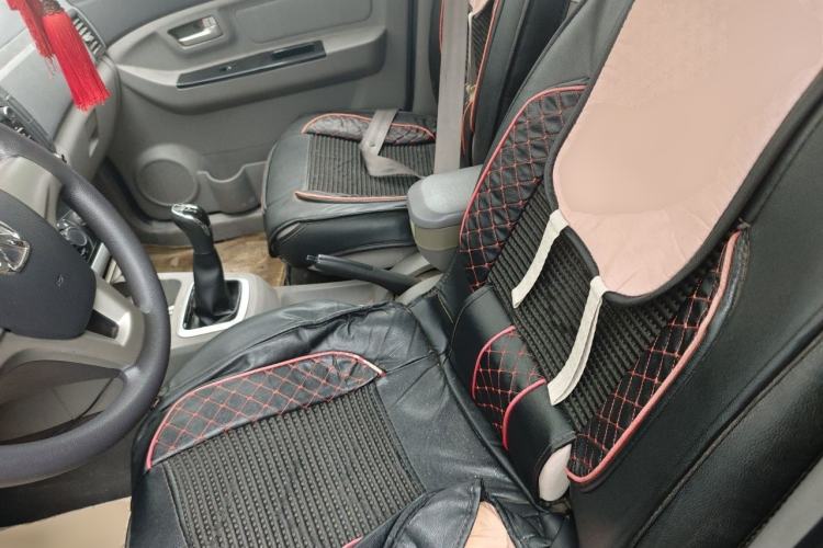 Used BAIC Weiwang M20 2014 1.5L Standard DAM15DL Left Front Seat