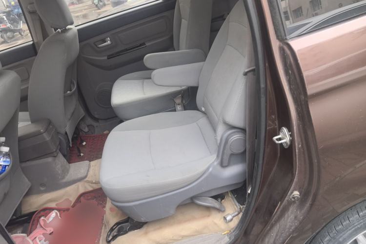 Used BAIC Weiwang M20 2014 1.5L practical type BJ415A Left Rear Seat