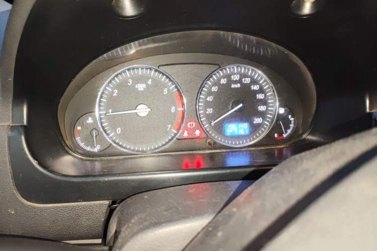 Used BAIC Weiwang M20 2014 1.5L practical type BJ415A Odometer Close Up