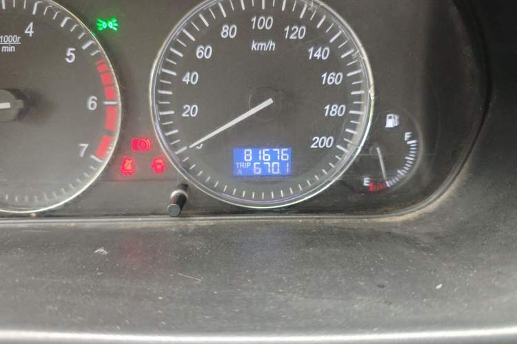 Used BAIC Weiwang M20 2014 1.5L Standard DAM15DL Odometer Close Up