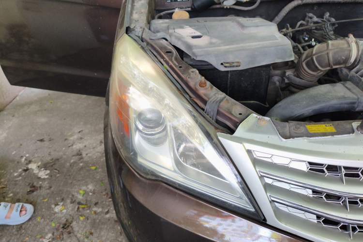 Used BAIC Weiwang M20 2014 1.5L practical type BJ415A Right Front Headlight
