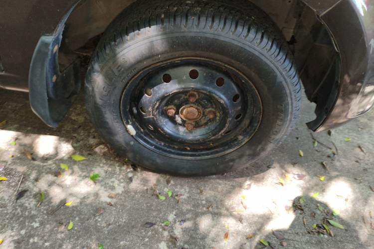 Used BAIC Weiwang M20 2014 1.5L practical type BJ415A Right Front Wheel Hub