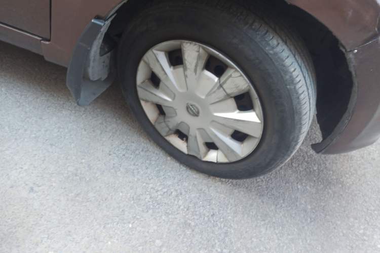 Used BAIC Weiwang M20 2014 1.5L Basic Version DAM15DL Right Front Wheel Hub