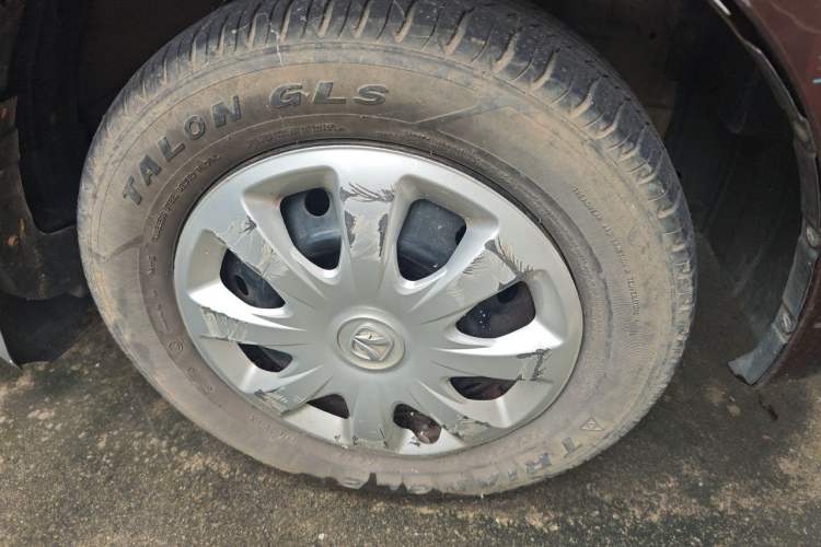 Used BAIC Weiwang M20 2014 1.5L Standard DAM15DL Right Front Wheel Hub
