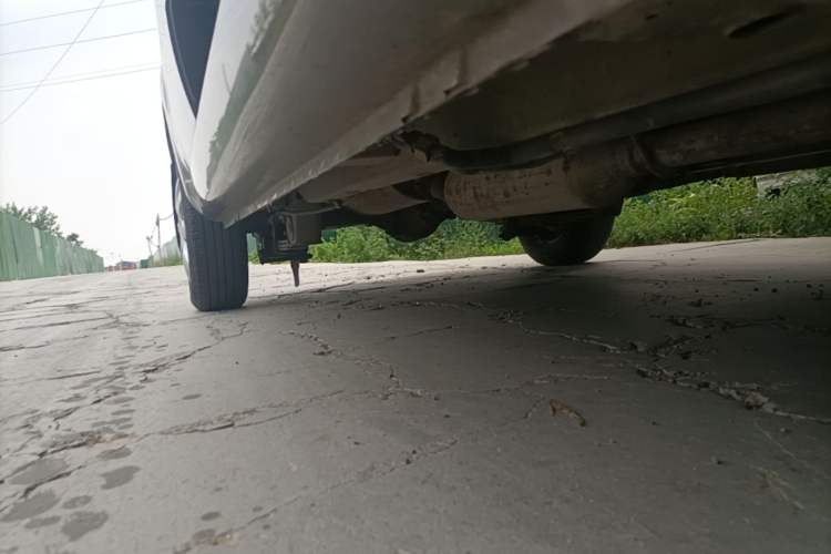 Used BAIC Weiwang M20 2014 1.5L Basic Version DAM15DL Right Side Sill