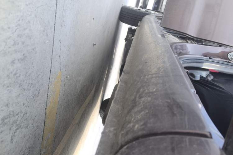 Used BAIC Weiwang M20 2014 1.5L practical type BJ415A Right Side Sill