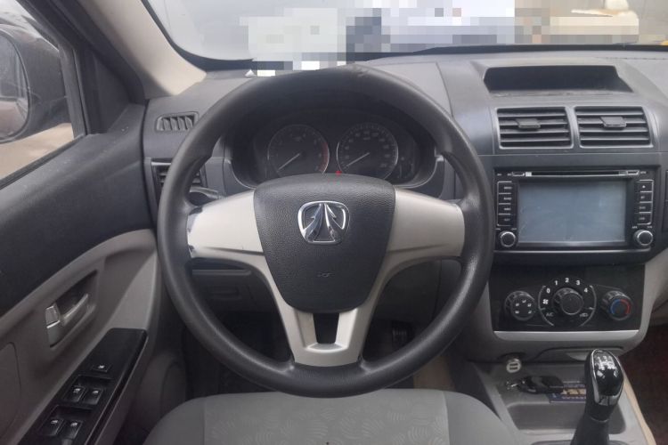 Used BAIC Weiwang M20 2014 1.5L practical type BJ415A Steering Wheel