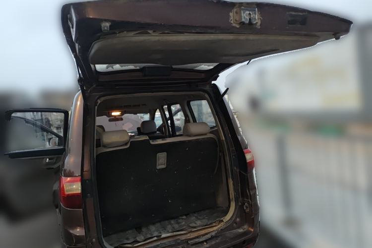 Used BAIC Weiwang M20 2014 1.5L practical type BJ415A Trunk