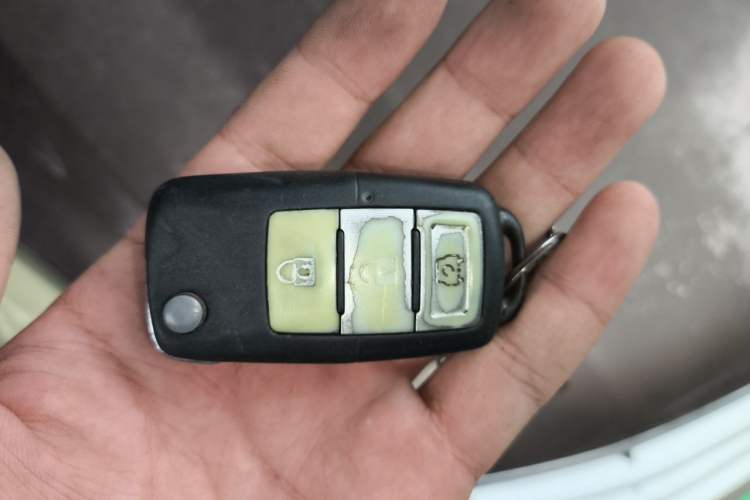 Used BAIC Weiwang M20 2014 1.5L practical type BJ415A Vehicle Key