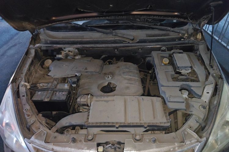 Used BAIC Weiwang M20 2014 1.5L practical type BJ415A Engine Bay