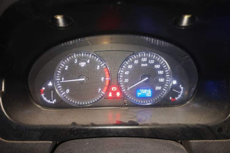 Used BAIC Weiwang M20 2014 1.5L practical type BJ415A Instrument Cluster
