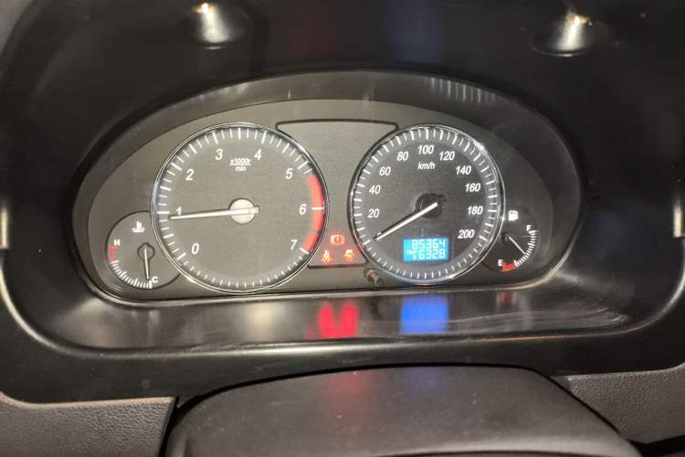 Used BAIC Weiwang M20 2014 1.5L practical type BJ415A Instrument Cluster