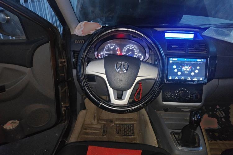 Used BAIC Weiwang M20 2014 1.5L practical type BJ415A Steering Wheel