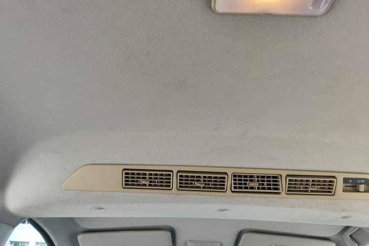 Used BAIC Weiwang M20 2014 1.5L Ultra-Luxury DAM15DL Headliner