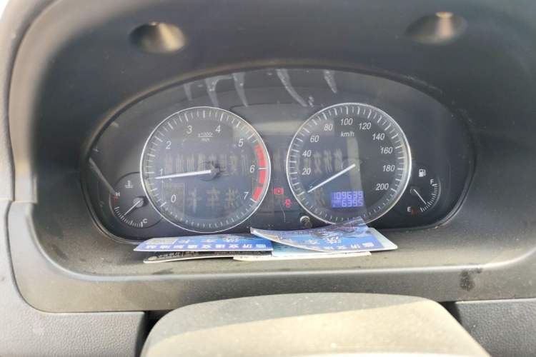 Used BAIC Weiwang M20 2014 1.5L Ultra-Luxury DAM15DL Instrument Cluster
