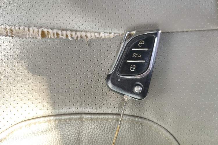 Used BAIC Weiwang M20 2014 1.5L Ultra-Luxury DAM15DL Vehicle Key