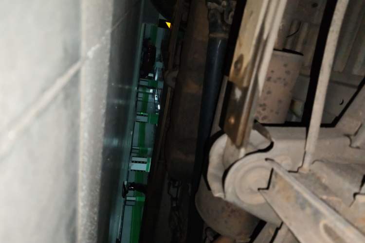 Used BAIC Weiwang M20 2014 1.5L Basic Version BJ415B Chassis Rear Right