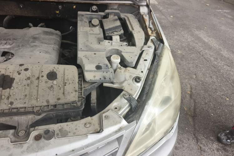Used BAIC Weiwang M20 2014 1.5L practical type BJ415A Engine Bay Left