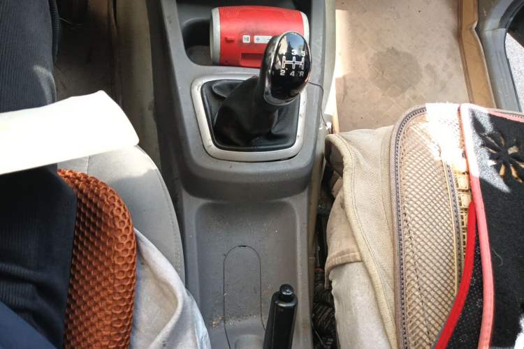 Used BAIC Weiwang M20 2014 1.5L practical type BJ415A Gear Lever