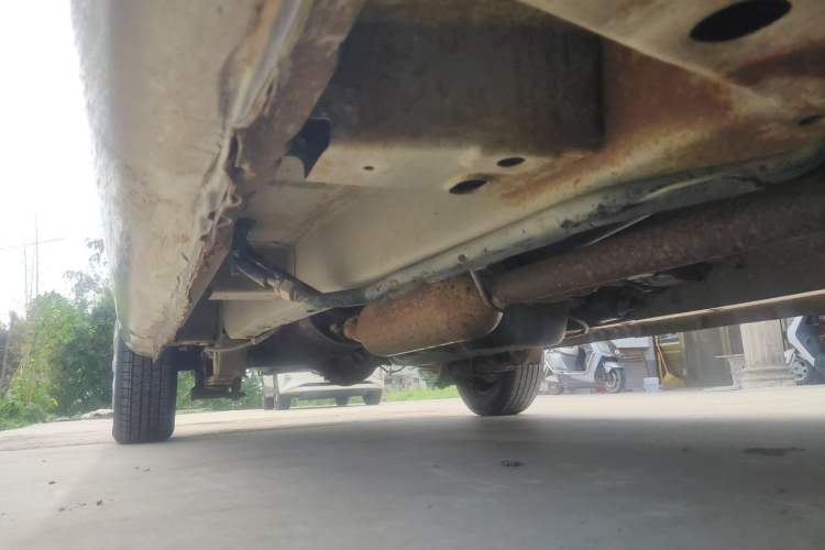 Used BAIC Weiwang M20 2014 1.5L practical type BJ415A Chassis Front Right