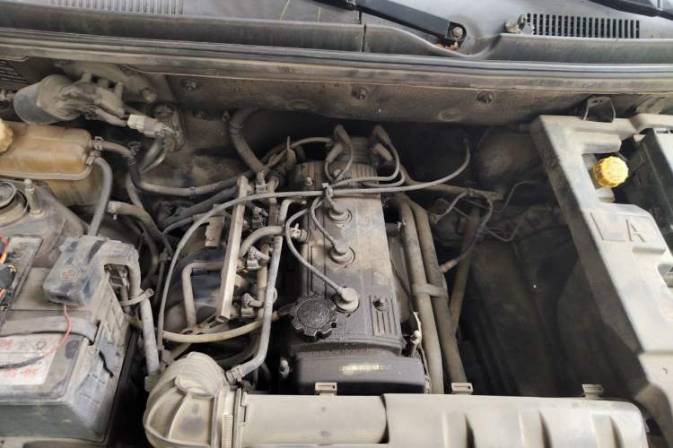 Used BAIC Weiwang M20 2014 1.5L Basic Version BJ415B Engine Bay
