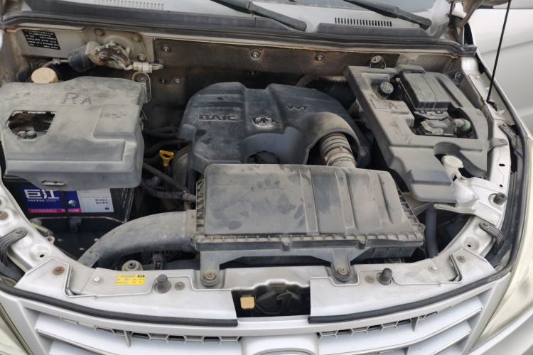 Used BAIC Weiwang M20 2014 1.5L Ultra-Luxury BJ415B Engine Bay