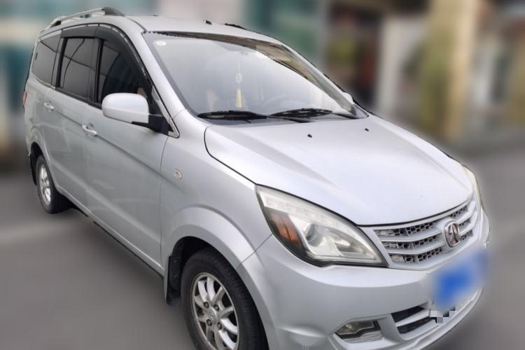 Used BAIC Weiwang M20 2014 1.5L Ultra-Luxury BJ415B Front Right 45 Deg