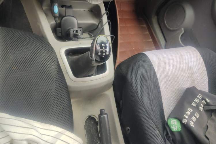 Used BAIC Weiwang M20 2014 1.5L practical type BJ415A Gear Lever