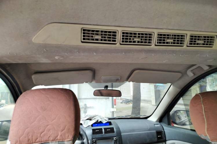 Used BAIC Weiwang M20 2014 1.5L Basic Version BJ415B Headliner