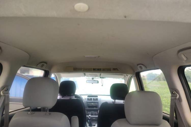 Used BAIC Weiwang M20 2014 1.5L practical type BJ415A Headliner