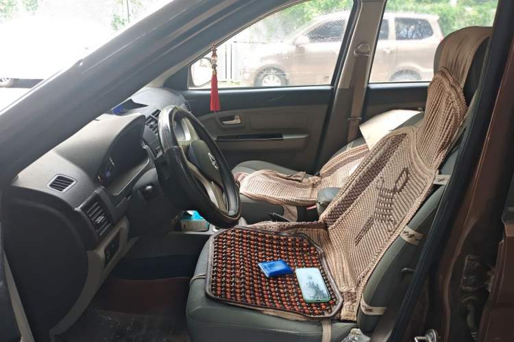 Used BAIC Weiwang M20 2014 1.5L practical type BJ415A Left Front Seat