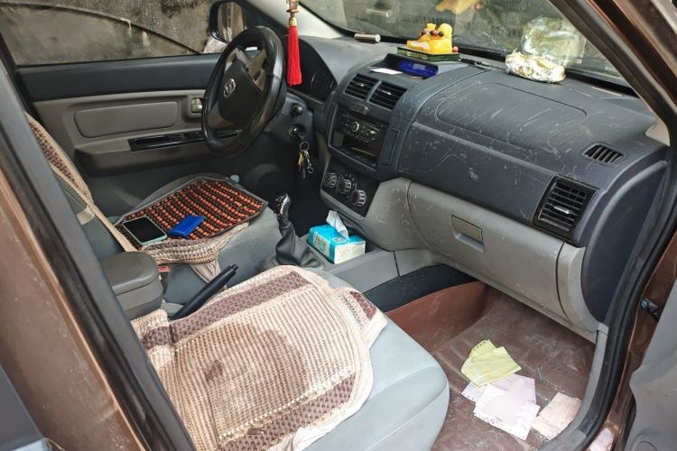 Used BAIC Weiwang M20 2014 1.5L practical type BJ415A Left Rear Seat