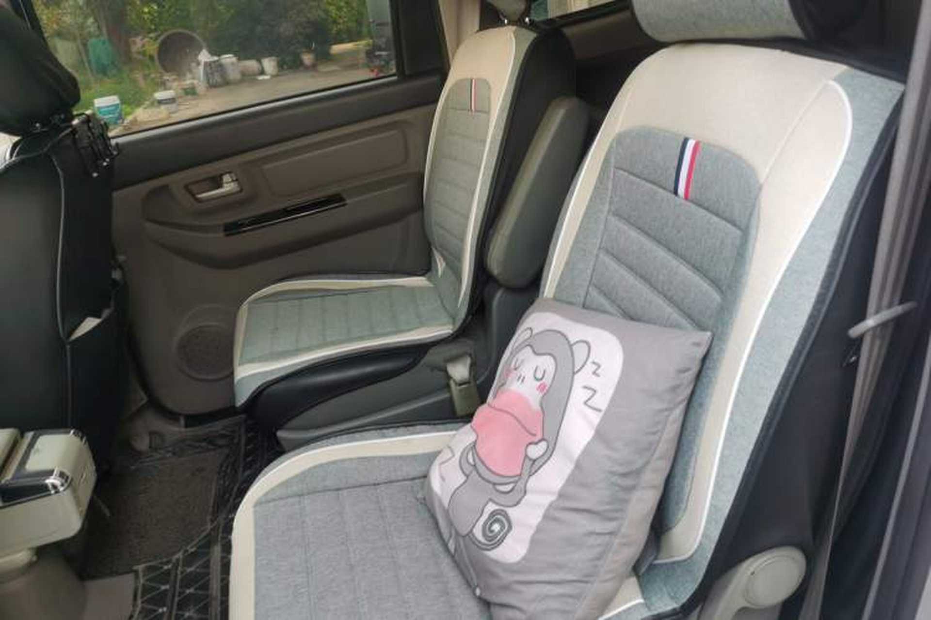 Used BAIC Weiwang M20 2014 1.5L Ultra-Luxury BJ415B Left Rear Seat