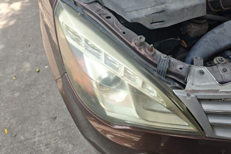 Used BAIC Weiwang M20 2014 1.5L practical type BJ415A Right Front Headlight